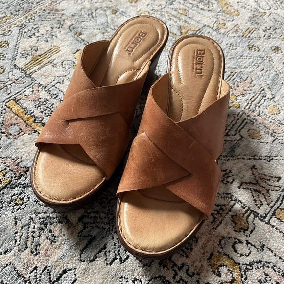 BORN leather heeled clog sandal - Picture 5 of 8